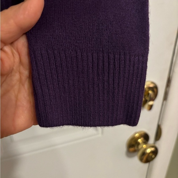 ❤️2/$15 or 3/$21❤️ NWT Carol Rose Deep Purple Cardigan, Size Small - Picture 3 of 9